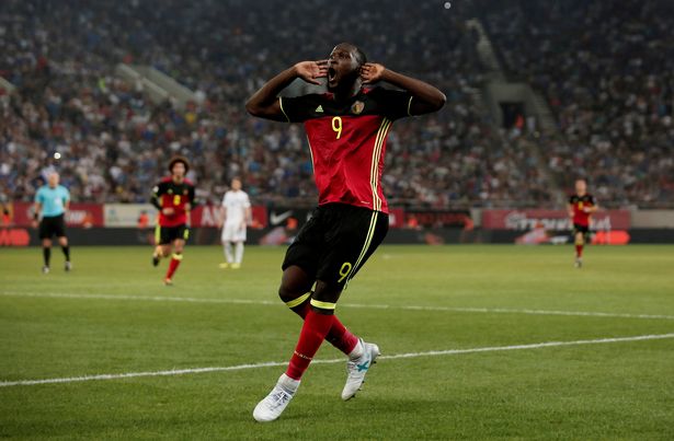 How-Manchester-United-striker-Romelu-Lukaku-celebrated-Belgium-reaching-2018-World-Cup-by-calling-his-Mum