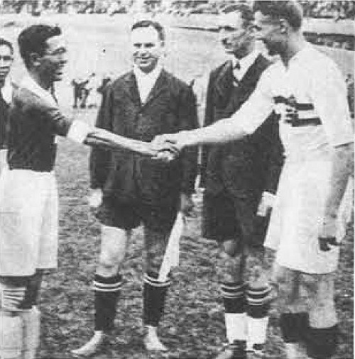 team caps III Fussballweltmeisterschaft 1938 Frankreich, Author Robert Franta (51)