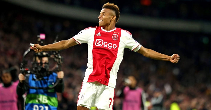 David-Neres-Celebrates-Ajax