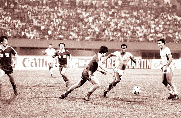 Asian_Cup_1984,_match_Saudi_Arabia_and_China