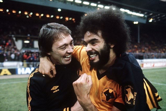 4880FAB800000578-5322603-Berry_celebrates_with_team_mate_Norman_Bell_after_winning_the_Le-a-1_1517169463455