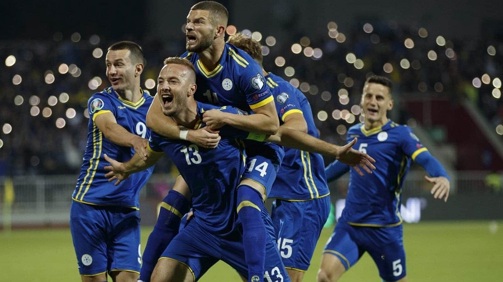 Kosovo: giochiamo, quindi&nbsp;siamo