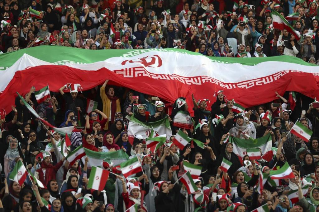 Come il calcio è diventato il campo di battaglia delle donne in&nbsp;Iran