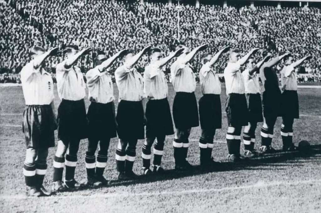 L’unico calciatore a non fare il saluto&nbsp;nazista