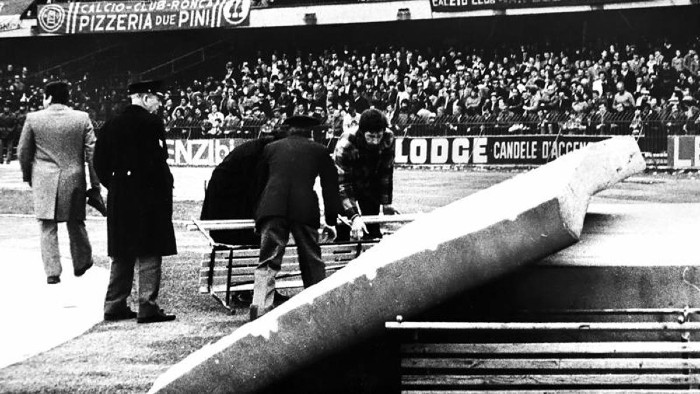 Hellas Verona - Juventus 1977: la bomba in campo