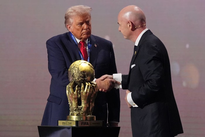 Trump Infantino premio pace FIFA