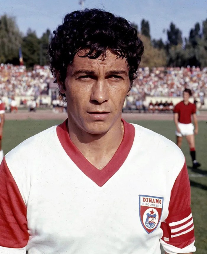 Mircea Lucescu giocatore Dinamo Bucarest